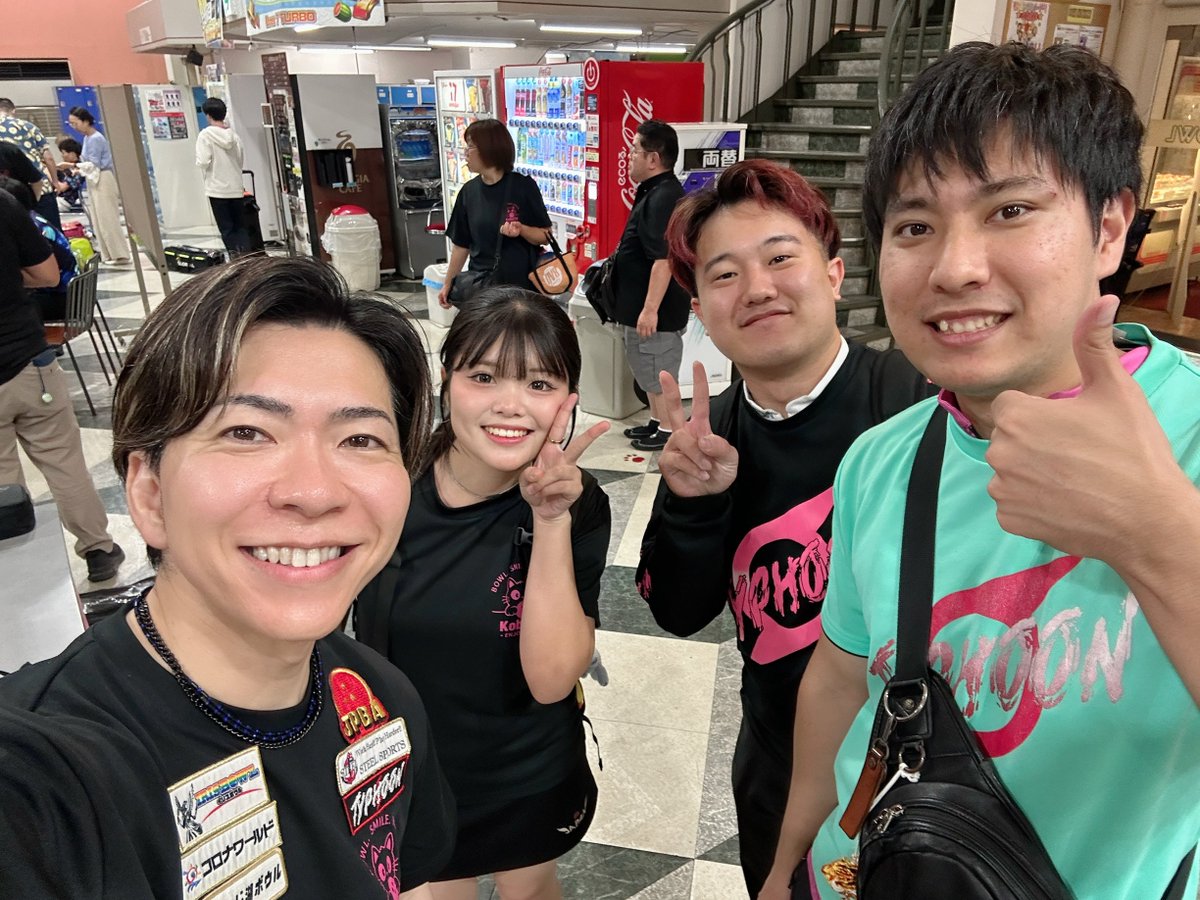 JPBA1198's tweet photo. 【第7回 KobaTVトーナメント終了🎳】

第7回 KobaTVトーナメント
無事に終了しました！

優勝は 鶴見亮剛プロ🏆
本当におめでとうございます！
そして、いつも参加していただき
ありがとうございます😊

今回もたくさんの皆さまに
ご参加いただき
最高の大会になりました‼️
遠方からお越しくださった方
初めて参加してくださった方
いつも応援してくださる皆さま
本当にありがとうございます。

皆様の「楽しかった」「また参加したい」
という言葉が、次の大会を
開催する一番の原動力になっています。

そして次回のKobaTVトーナメントは
11月14日(土)に開催決定しまし���‼️

エントリーについては近日中に
ご案内しますのでぜひ予定を
空けておいていただけたら嬉しいです✨

また皆さまと一緒に最高の大会を
作れることを楽しみにしています！
本当にありがとうございました🙇‍♂️

@jpba470 
@ivybowlktmt
