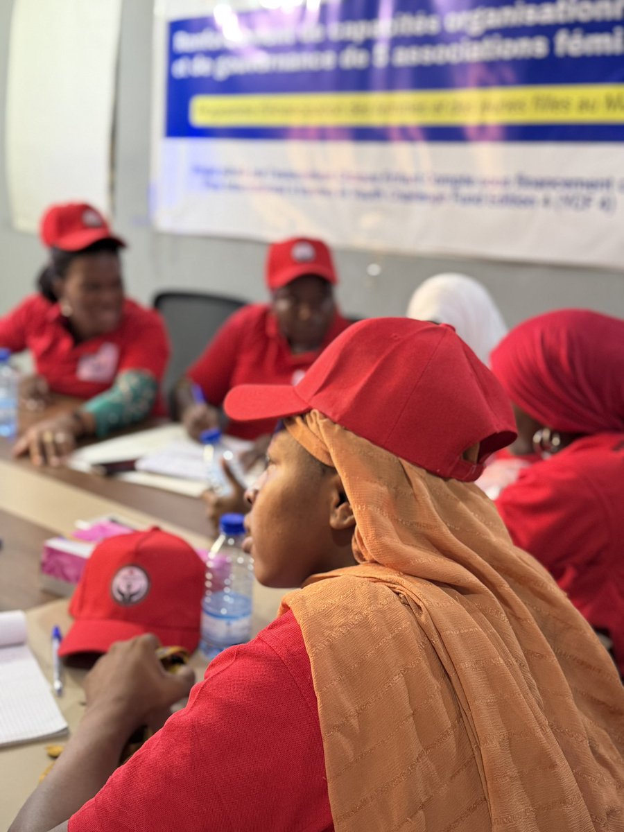 cec_mali's tweet photo. Retour en images sur notre 2ᵉ journée d’atelier dédiée à la Gestion Administrative &amp; Communication Interne 

Merci à notre formatrice, Mme Aminata CISSE, pour son expertise ! 👏🏾

#ChaqueEnfantCompte #WGEP #YouthChallengeFund4 #Jusquàlégalité #UntilWeAreEqual https://t.co/rSa3wkgRyV