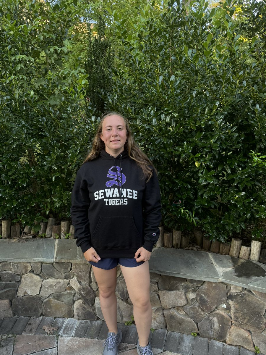 hannahparker08's tweet photo. COMMITTED! 💜💛🤍 @SoftballSewanee @Org_LLG @LLG_Dom @softballhype @RecruitMatador @GMsportsmedia1 @Gosset41  @SPORTSxEDITS @ccprospects23 @DfwSho https://t.co/KD9wb3i7pN