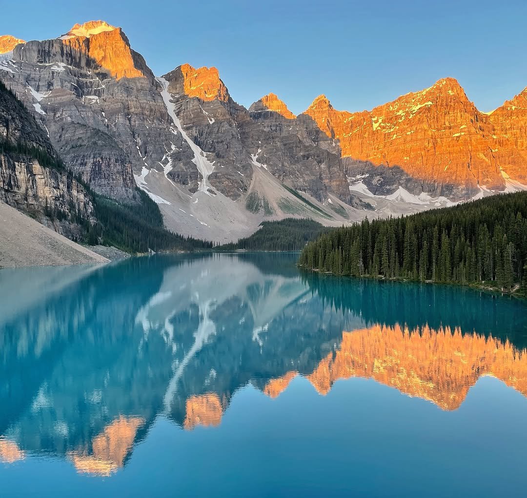 ClicksMagic1's tweet photo. Dolomites of Italy https://t.co/VH3DpOGlcN