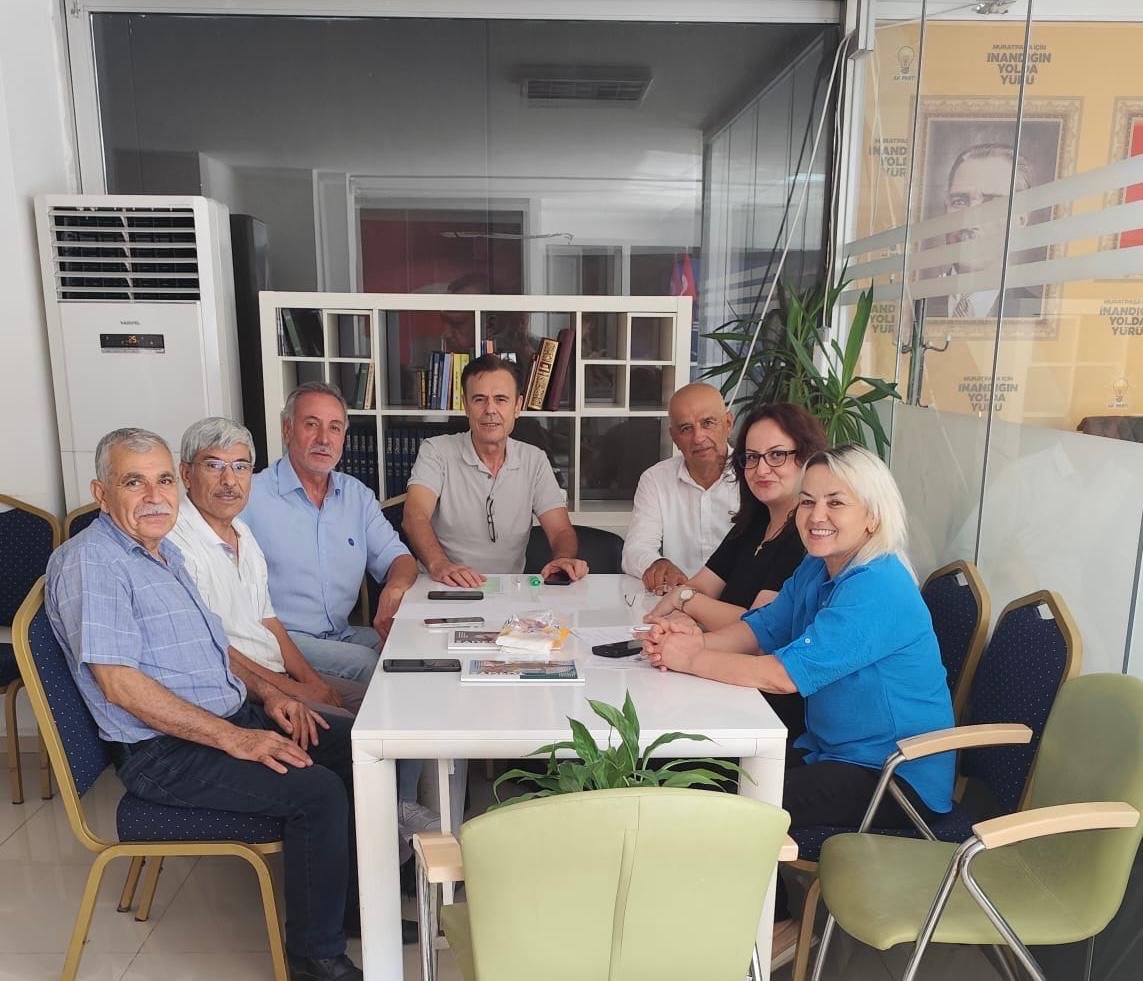 ak_muratpasa's tweet photo. AK Parti’mizin 25. Kuruluş Yıl Dönümü Kutlamaları için Ana Kademe ve Kadın Kollarımız Son Teyit Aramalarını Gerçekleştiriyor..

@alicetin_07 @tuncayhayta 
@akpartiantalya7 @akkadnmuratpasa

#GüçlüTürkiye
#GüçlüAntalya
#GüçlüMuratpaşa https://t.co/8ChjSQV1nk