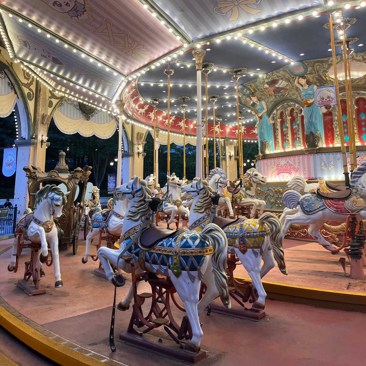 Haru_MK8's tweet photo. 에버랜드🎠 https://t.co/rWKISUwRE3