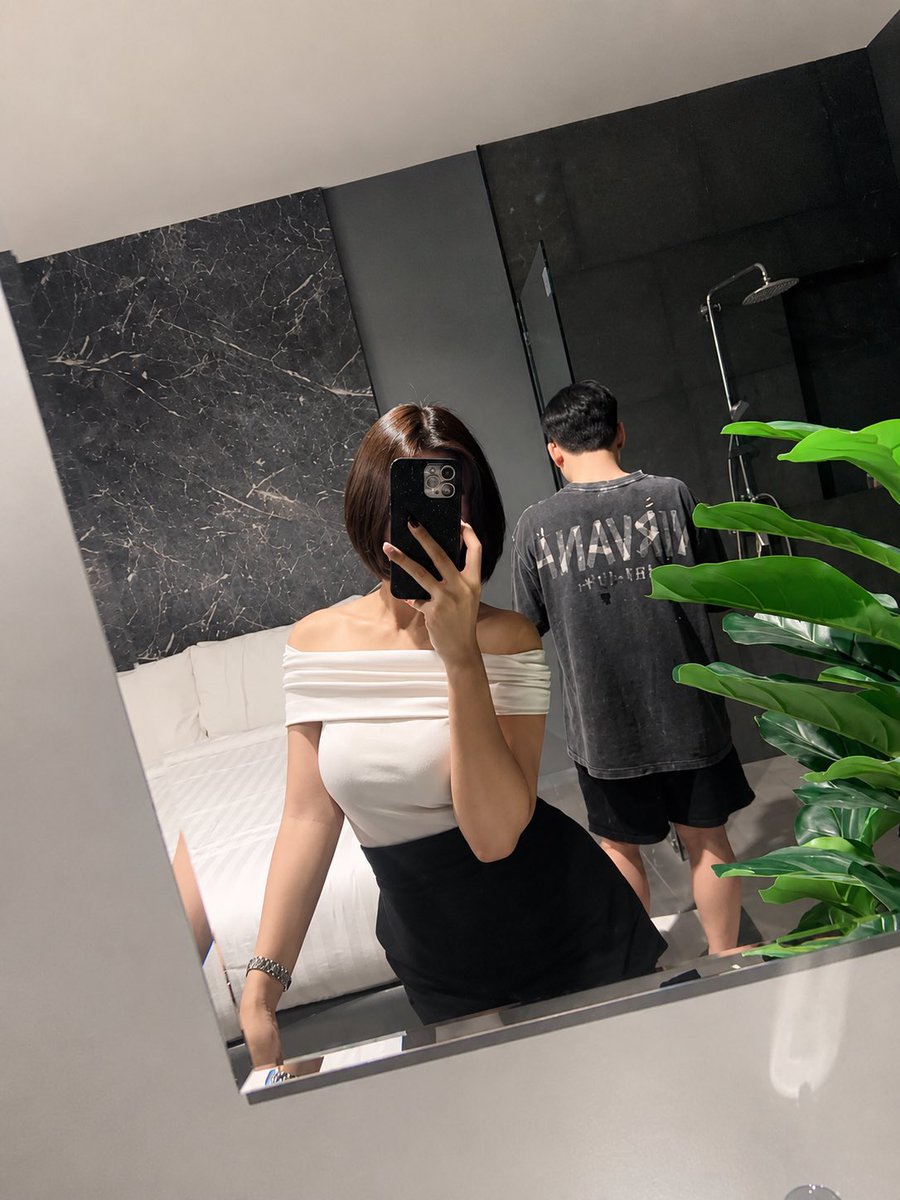 Darling_1v's tweet photo. แฮร่!! รออยู่น้าา💋 https://t.co/vzuxUFCM1t