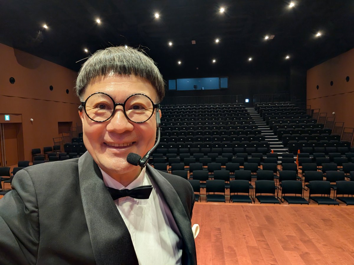 oomori4334's tweet photo. 北海道東神楽町「Circus-Seeds」公演終了、おかげさまで満員御礼！ご来場いただきありがとうございました。関係者のみなさまお世話になりました。次は帯広北の大地de大道芸です。 https://t.co/Dw0j4vFO3f