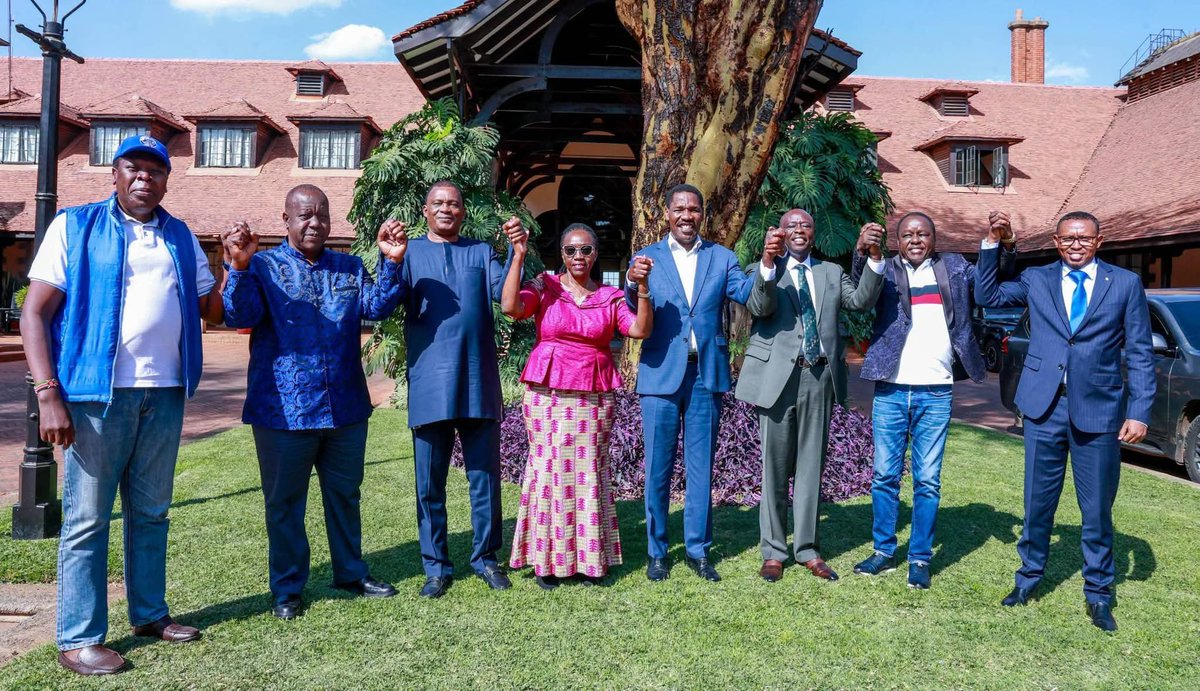 TimelineFixers's tweet photo. Dr. Fred Matiang’i joined fellow leaders of the United Alternative Government to reaffirm their commitment to presenting one presidential candidate in 2027. The mission is clear: unite Kenyans, restore dignity and fix the country. WANTAM is real.
 #MbelePamoja https://t.co/v9g3QHJqeq