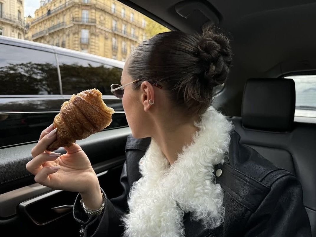 ephhemere's tweet photo. when in paris https://t.co/5IiDE7Y7gM