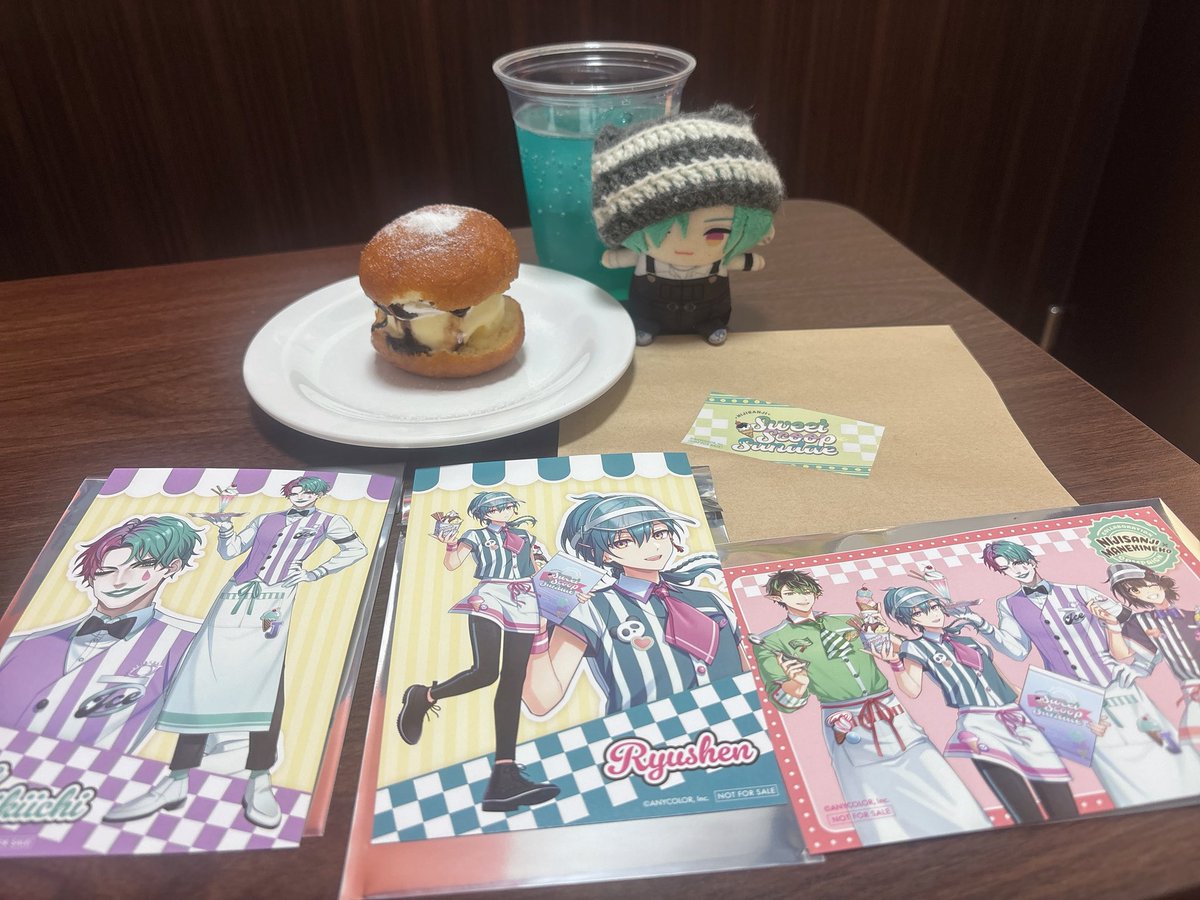 bita_0124's tweet photo. まねきコラボ行ってきた〜🏃‍♂️

しっかり推しも自引きできたので大満足
フード普通に美味しくて、もう1個頼むか悩んだけどやめた笑笑
このビジュめちゃくちゃ好きすぎる。。。 https://t.co/POH70cAaCB