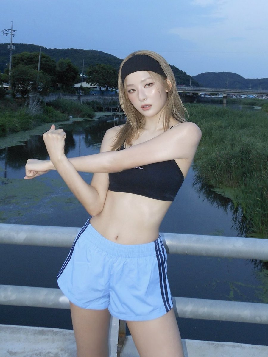 everseu_'s tweet photo. #마음이힘들어지는최근슬기인스타사진4장 https://t.co/Evl4aKrkVV