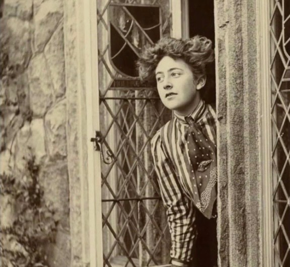 historyinmemes's tweet photo. “Marry while you're young, because as you get older you become wiser, and wise people don't marry.”

- Agatha Christie

Agatha Christie’s literary career began in 1920 with The Mysterious Affair at Styles, the novel that introduced the world to Hercule Poirot. Over the next five decades, she became one of the defining figures of the modern mystery genre, creating enduring characters such as Poirot and Miss Marple.

Christie eventually became the best-selling fiction writer of all time, with an estimated 2 billion copies of her books sold worldwide. Her works have been translated into more than 100 languages, making her one of the most widely translated authors in history. Her estate has claimed that only the Bible and Shakespeare have circulated more widely.

Her 1939 novel And Then There Were None became her best-selling book, with estimates placing worldwide sales at around 100 million copies. Meanwhile, her 1952 play The Mousetrap went on to become the longest-running theatrical production in history, cementing Christie’s influence far beyond the printed page.