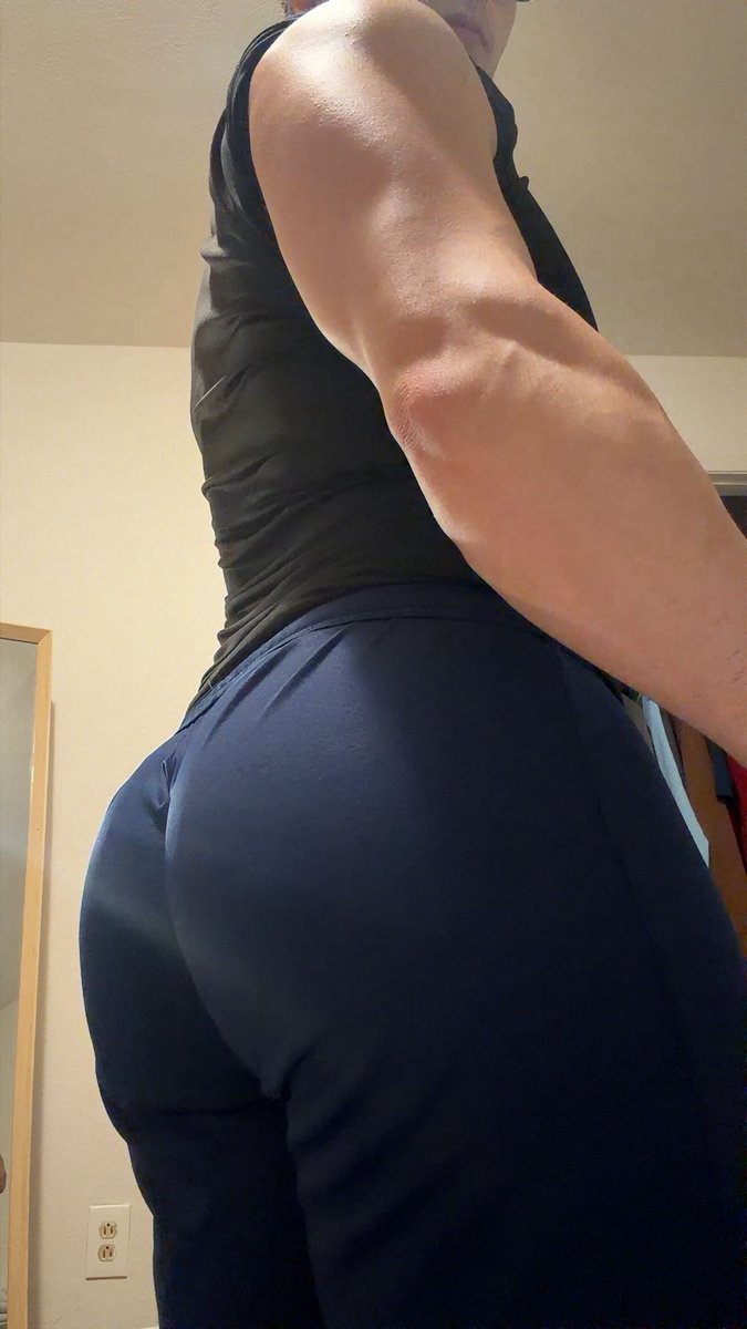 mexxpapi's tweet photo. Back and hammies https://t.co/DqIcW4pF0N