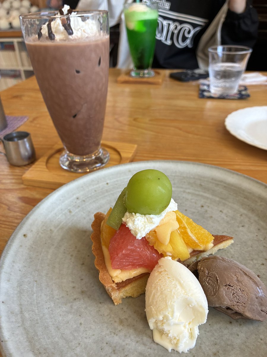 ancoro1114's tweet photo. かわいいしおいしかった🧸🍨 https://t.co/c2HSMePSij