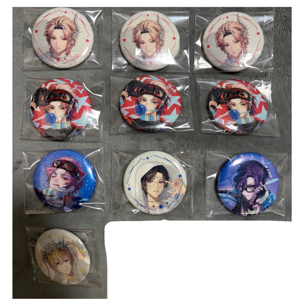 mimo0716_'s tweet photo. 【買取】にじさんじ VOLTACTION 4th Anniversary ランダムグリッター缶バッジ  ヴォルタ

求 ▶︎ 定価➕送料

譲 ▶︎ 画像の通りです。

郵送にての対応となります。
お気軽にリプライお待ちしております。 https://t.co/aUeFukiWA6