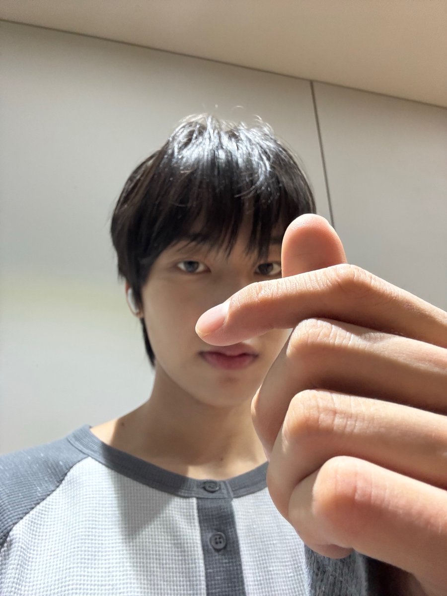 kimbol_DID's tweet photo. 뭐야?
갑자기 하트 줌🫰 https://t.co/1WVUvrZ5ox