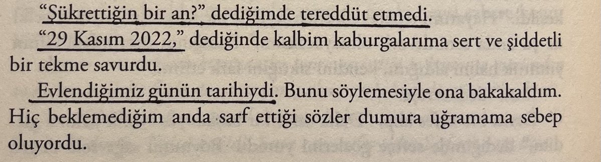 belsverse's tweet photo. “Tamam demiştim evlendiğimiz gece.
Bırak nefret etsin senden. Nefrette bir duygu. En iyisi bu. Senden nefret etmeli. Beni hiç sevmemesindense benden nefret etmesini istemiştim. Çünkü sevgilim nefret beraberinde aşkı getirir.” https://t.co/iotY4eMqn7