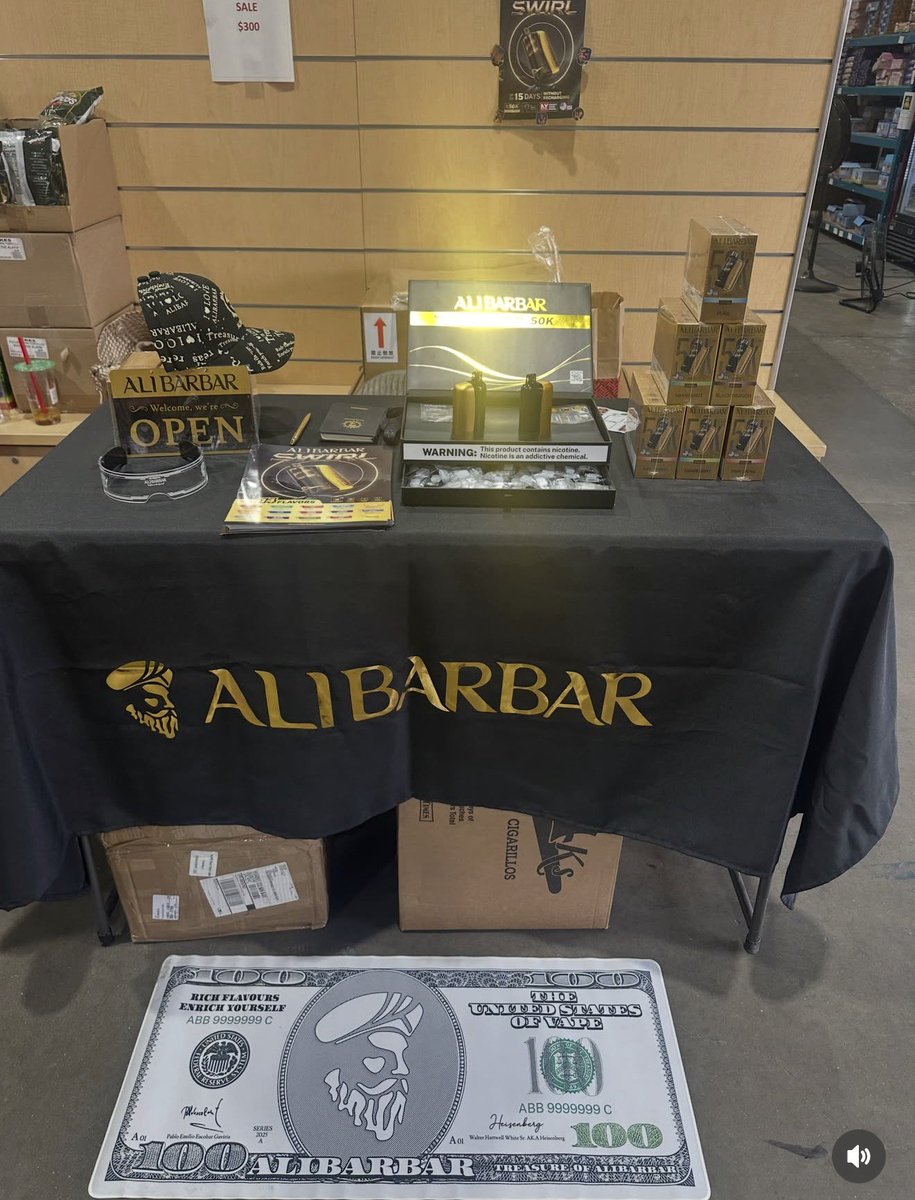 AusvapeMack's tweet photo. Do u see the GOLD that I see 🤩😳⭐️ #popup #vape #fyp #Alibarbar #australia #perth #sydney #brisbane https://t.co/6srDbmexhz
