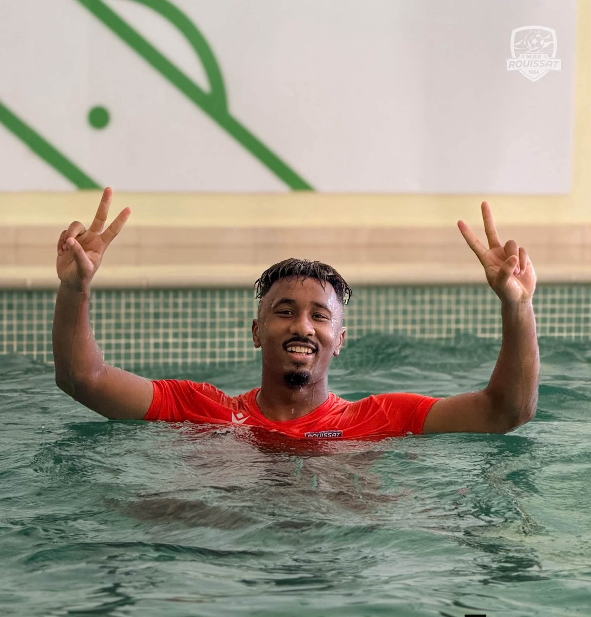 MBROUISSAT_1964's tweet photo. 🏊♂️🧊 استشفاء بالماء البارد بعد مباراة اليوم.
#mbr #mbrouissat #مستقبل_الرويسات https://t.co/JLakRWVx0z