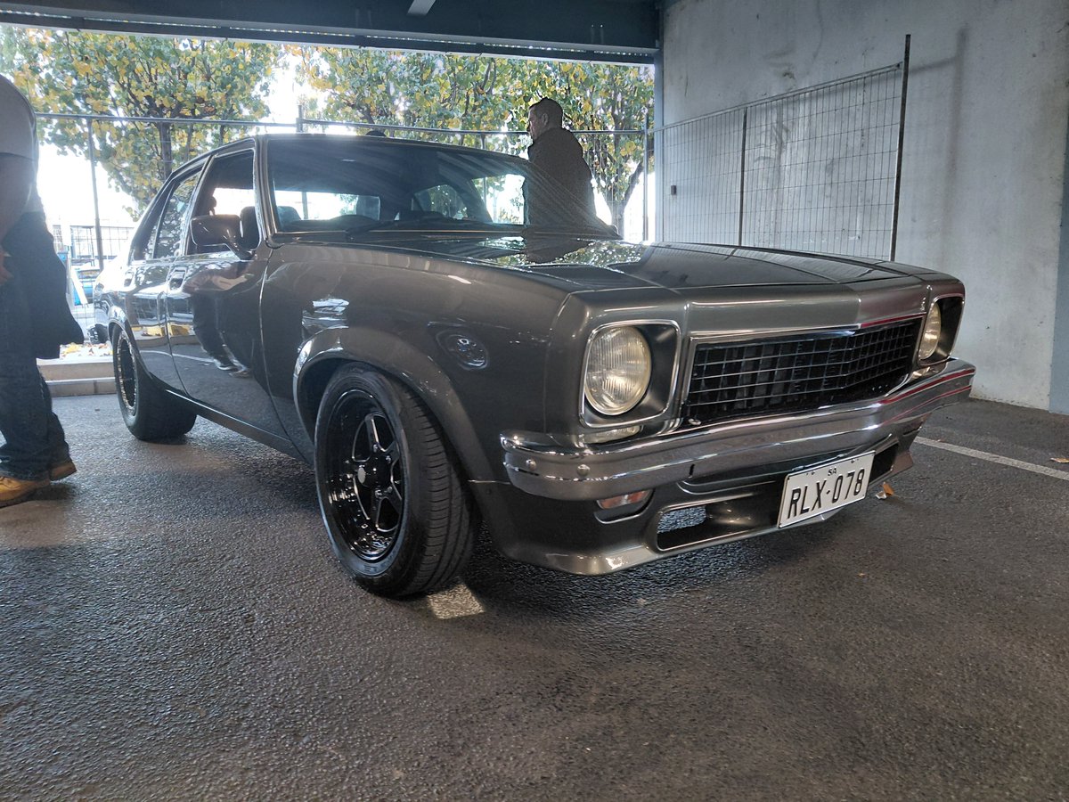 Destroyer345321's tweet photo. Holden LX Torana https://t.co/BRNDge1sq0