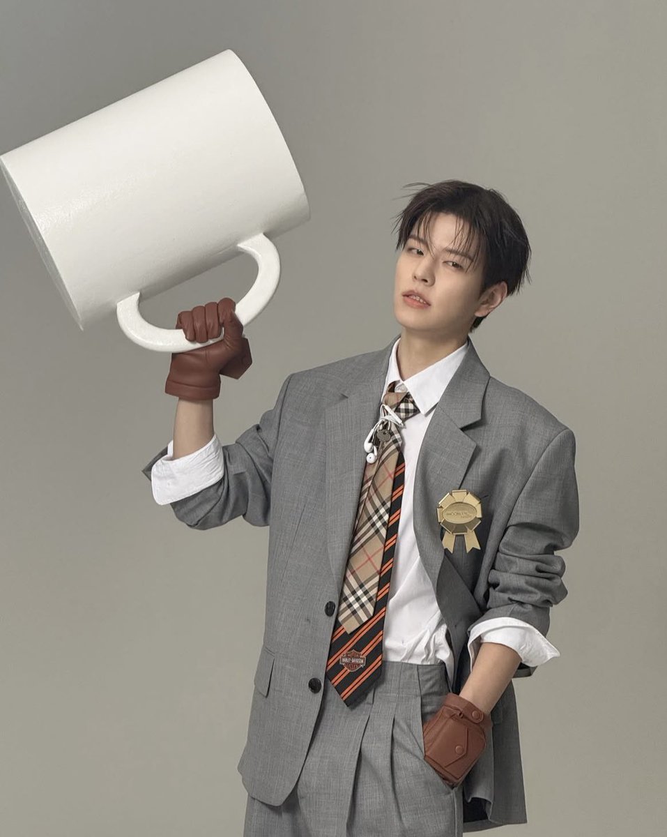 grt0k_day's tweet photo. 260811 [miniseungkim] 인스타

이쁘다..🤍 

#승민 #seungmin https://t.co/Su22Fm63vJ