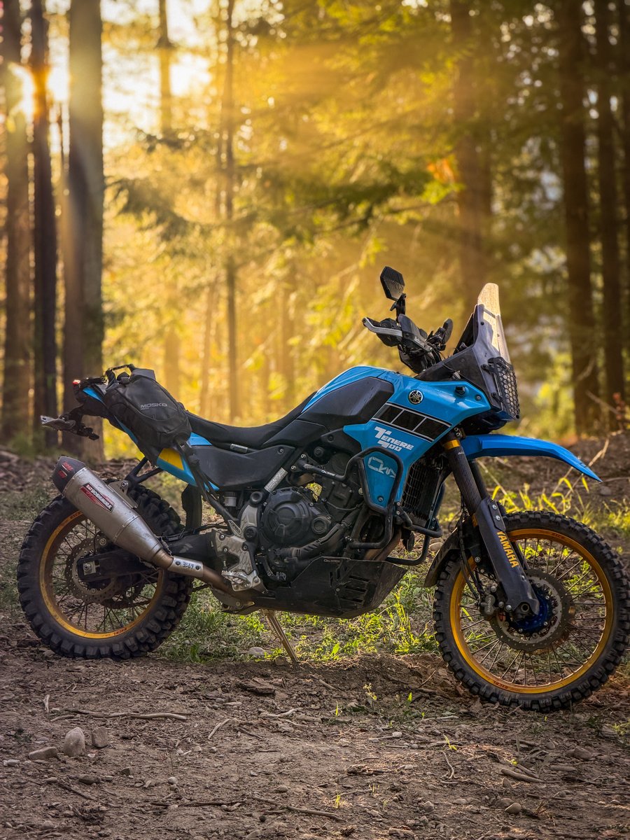 OutbackMototek's tweet photo. It’s kind of like a dirt bike, but more attractive, isn’t it? 2026 Yamaha Tenere 700 build project by Outback Motortek. https://t.co/nwJmLuwCV2