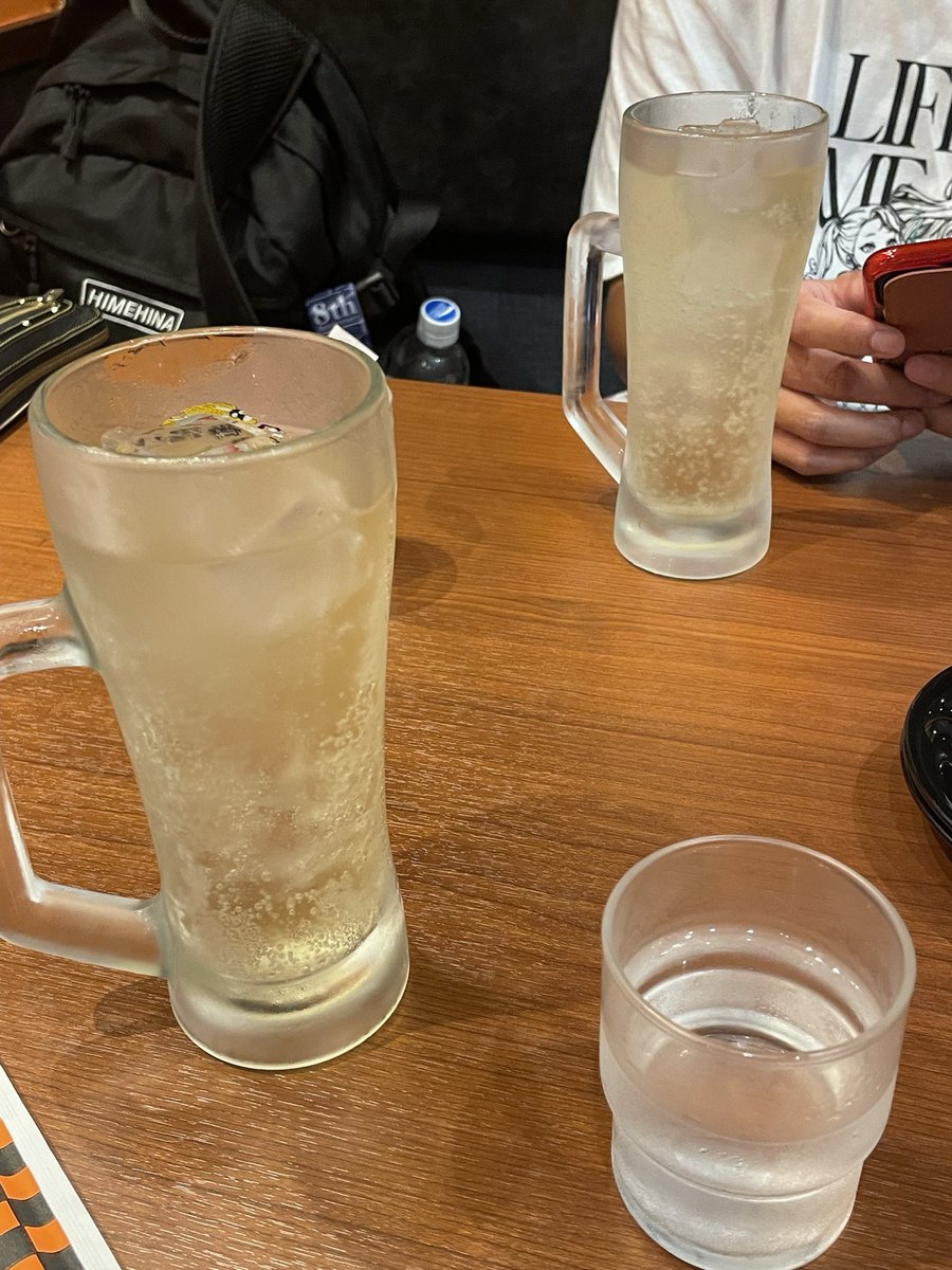 SHIA_azlim's tweet photo. ENDさんとライブ終わりの飯美味かった https://t.co/pvx2xfaZDq