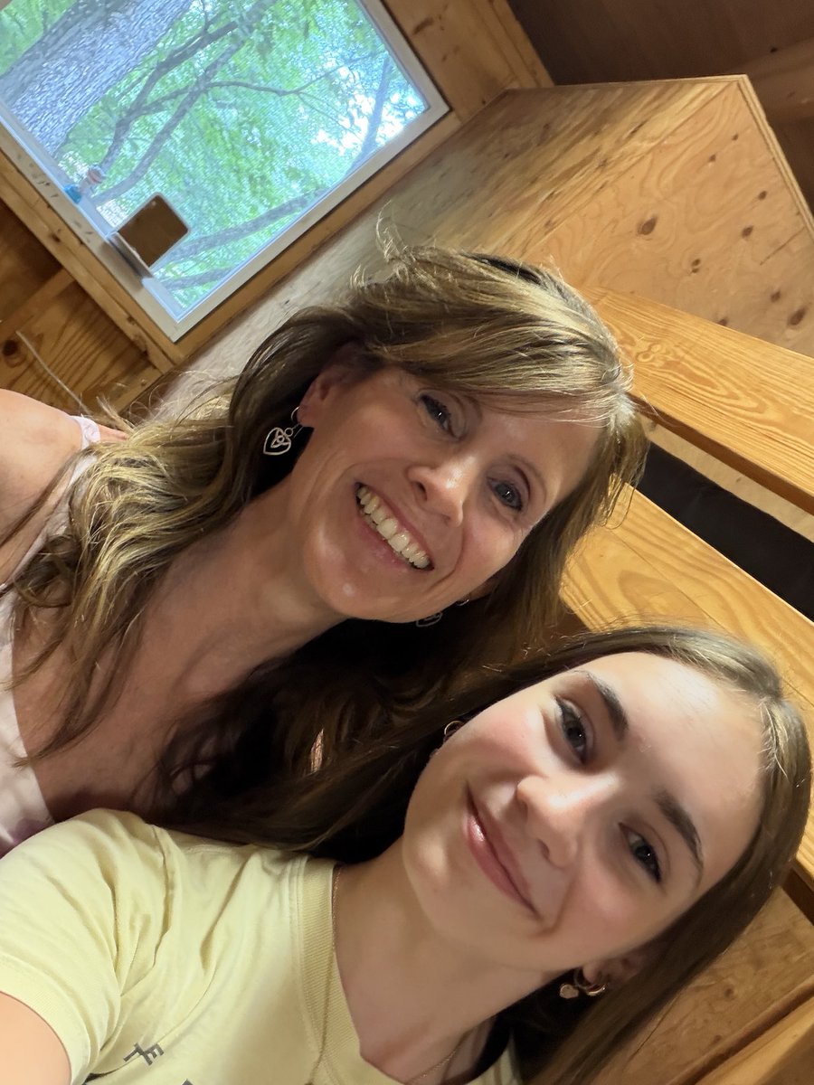 SasserModestino's tweet photo. So grateful that she is in her happy place for the next two weeks - no phone, no worries - just great friends making great memories! #sleepawaycamp https://t.co/rqMV90tQrD