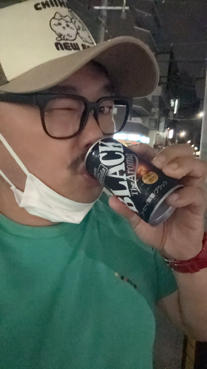 kurochan96wawa's tweet photo. コーシー飲んでトレーニングしてくるしん！ https://t.co/CD6oieQctg