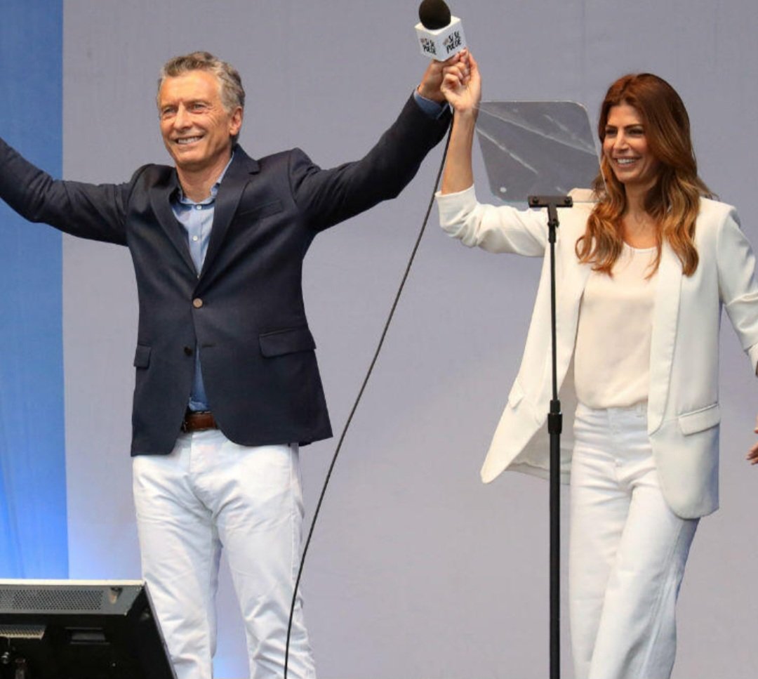 GCepeha's tweet photo. Un día como hoy rifaron el futuro 

En las PASO 2019 borraron de un plumazo el único proyecto serio que encabezaba Macri y nos metimos solitos en la boca del lobo. ¿El resultado? Años de atraso y 
decadencia.

Hay votaciones que no son un voto castigo, son un tiro en la cabeza. https://t.co/Cz791oIi1z