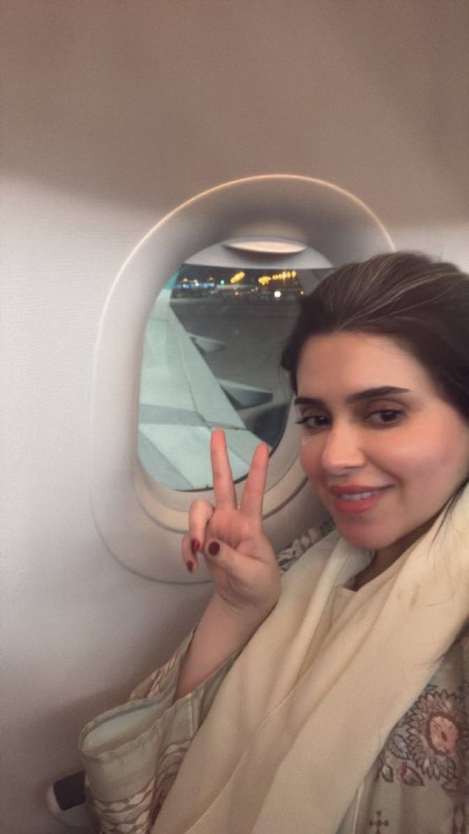 3mhtaraf's tweet photo. ولد المطيريه ماتحمل تحررها ولبسها قدامه وقرر يفضحها وما ينلام فيسها نجس 💦💦🍑
#ديوت_بدويٌّْ 
#عمه 
#ديااثة https://t.co/UcaoT2ggHL