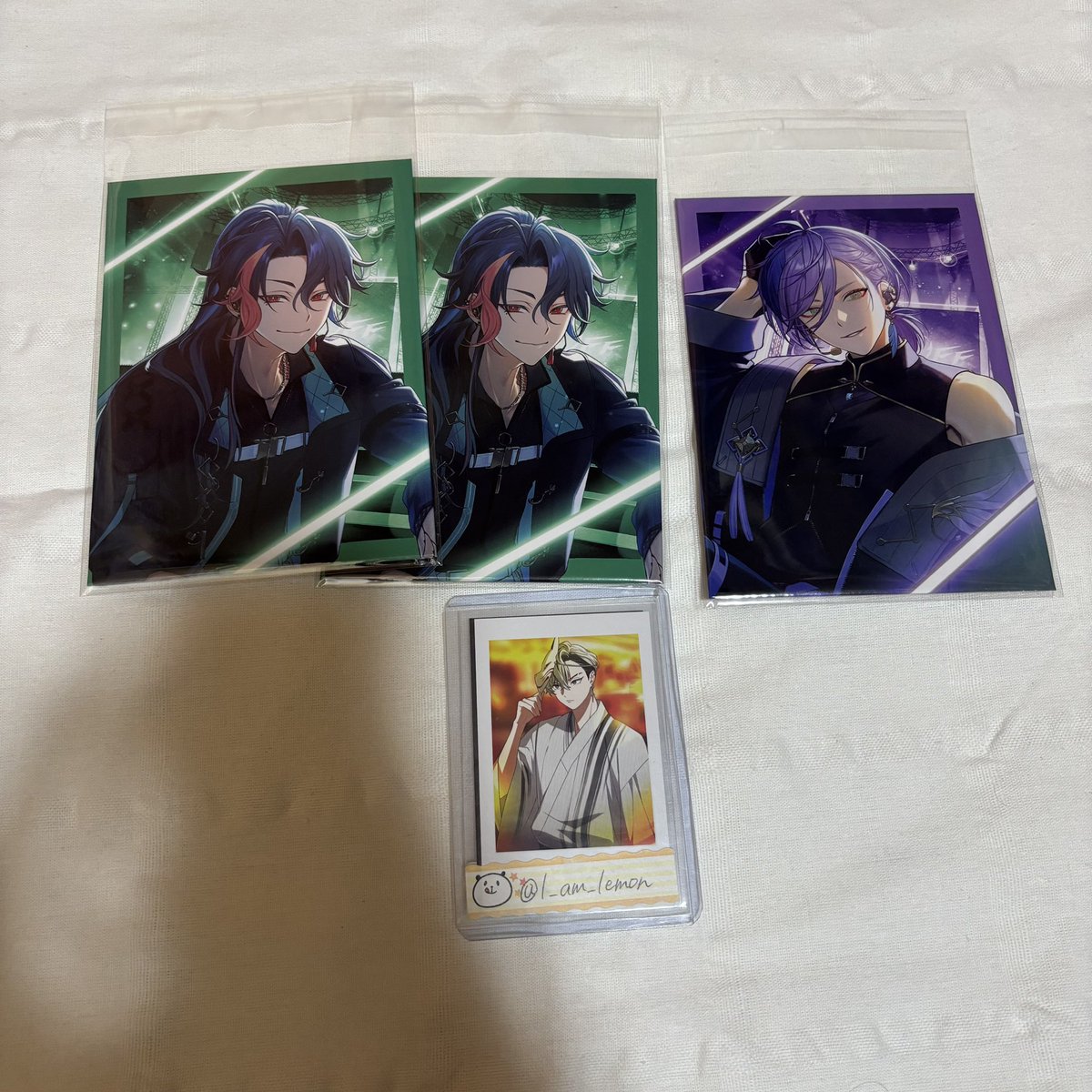 l_am_lemon's tweet photo. 【交換】にじさんじ 3SKM 1st LIVE One-Off ランダムカード OS特典 ミニアートボード

譲:画像1・2

求:画像3・4🧡＞🤍、缶バ同種🟠

郵送or23日現地交換

ご検討よろしくお願いいたします。 https://t.co/TMsK65A4Ue