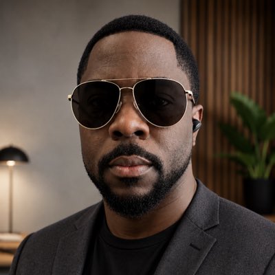 iTUXB's tweet photo. #NewProfilePic https://t.co/WlTZnGHlcI