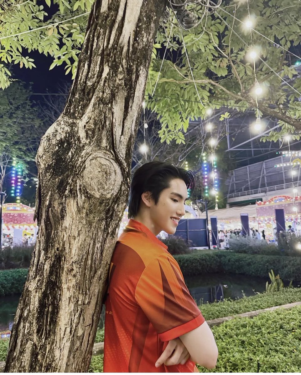 pan_panggeow's tweet photo. ของลูกพี่จองเมนสเตเดียมเลยจ้ะ ลานพญานาค ท่านไปแชะแล้ว ตำนานสุดหล่อมธ.แฟร์นะ https://t.co/EYTZFISVFB