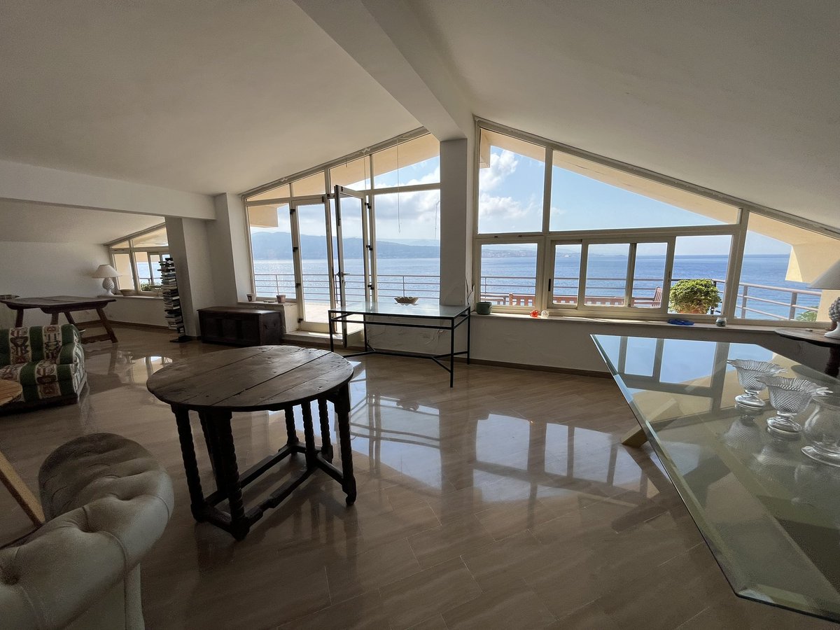 RaphaelTHarris's tweet photo. A 360° #FullServiceRealEstateGroup with +22 years Experience Offering Consultation &amp; Assistance Specialized in #Brokerage #Development #Management
https://t.co/TmGDEkRwVz
#StylishItalianProperty of #Capri #AmalfiCoast #Sicily #AeolianIslands https://t.co/BTOP7bZZuk