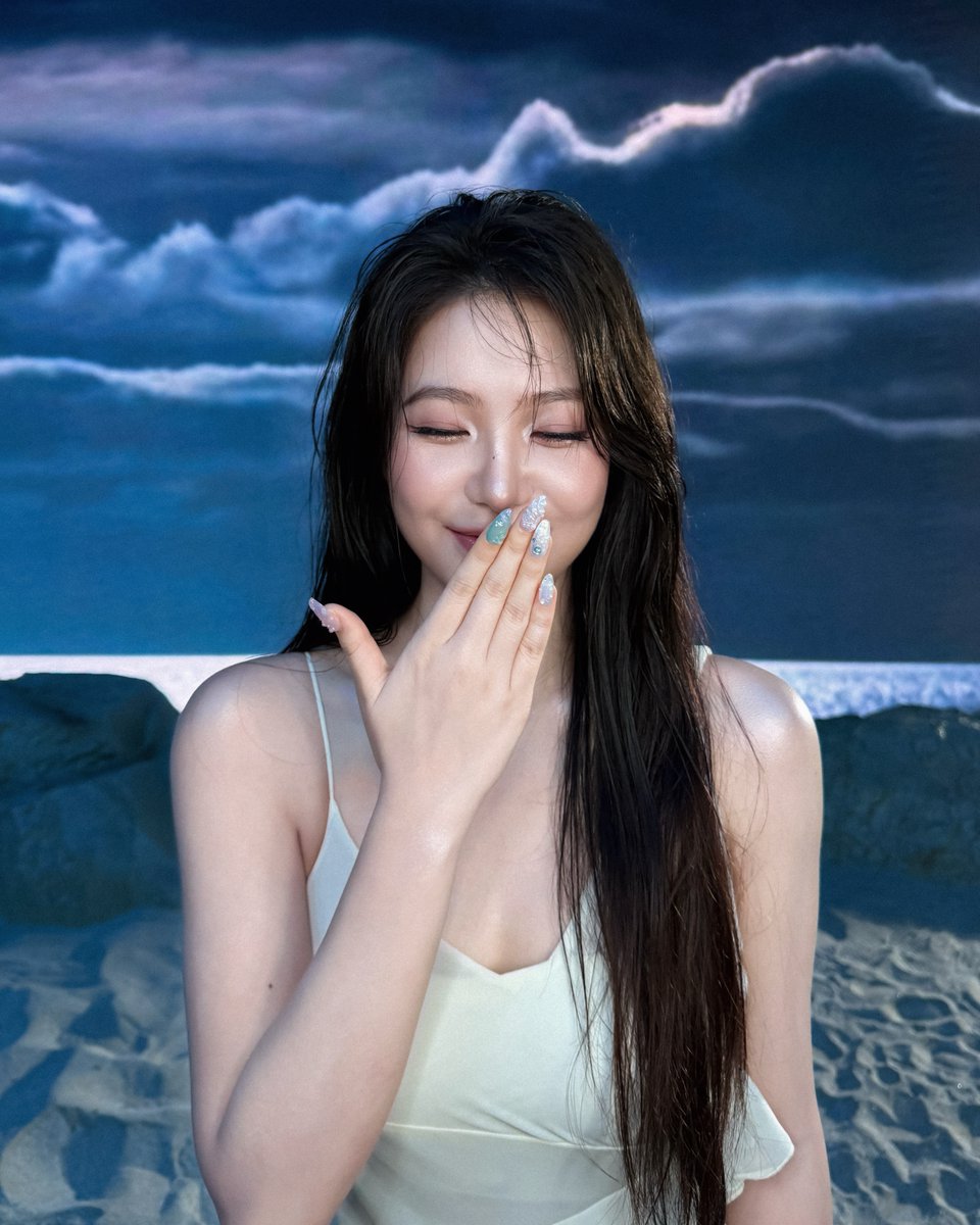 RVsmtown's tweet photo. 👀🐸🏹🤭

#RedVelvet #레드벨벳 #YERI
#SurfinBoy #RedVelvet_SurfinBoy https://t.co/TUoZ0ogRpA