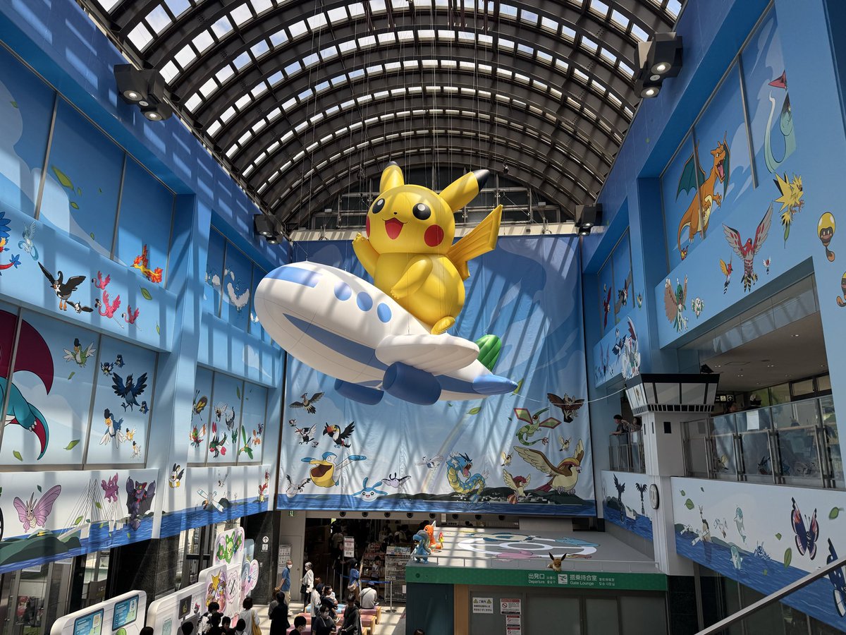 eco_ji's tweet photo. 能登の旅大満足でした！
思ったより人少なくて
風が冷たくて涼しかったです！

ポケモンが旅の道筋になってくれるのもすごく良き👏

んで、ポケモン空港めっちゃ良い。
ぜひ行ってみてほしい
期間限定はもったいないね

まだ復興中を感じる部分もあったけど、観光地として穴場スポットやと思いました！ https://t.co/e743faW1yN