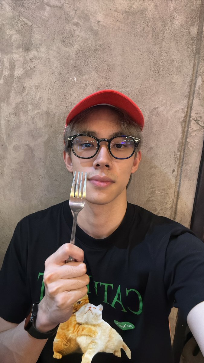Delandd4's tweet photo. #MeowZaSelcaDay  
ขออนุญาตลงย้อนหลังค้าบบ👍🏻 https://t.co/HDIP8o0LY6