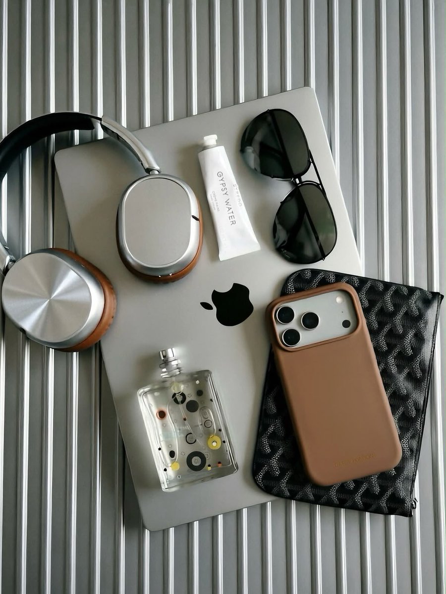 ClassyGntleman's tweet photo. All a man needs this as basics. https://t.co/5p3Og6qSAw