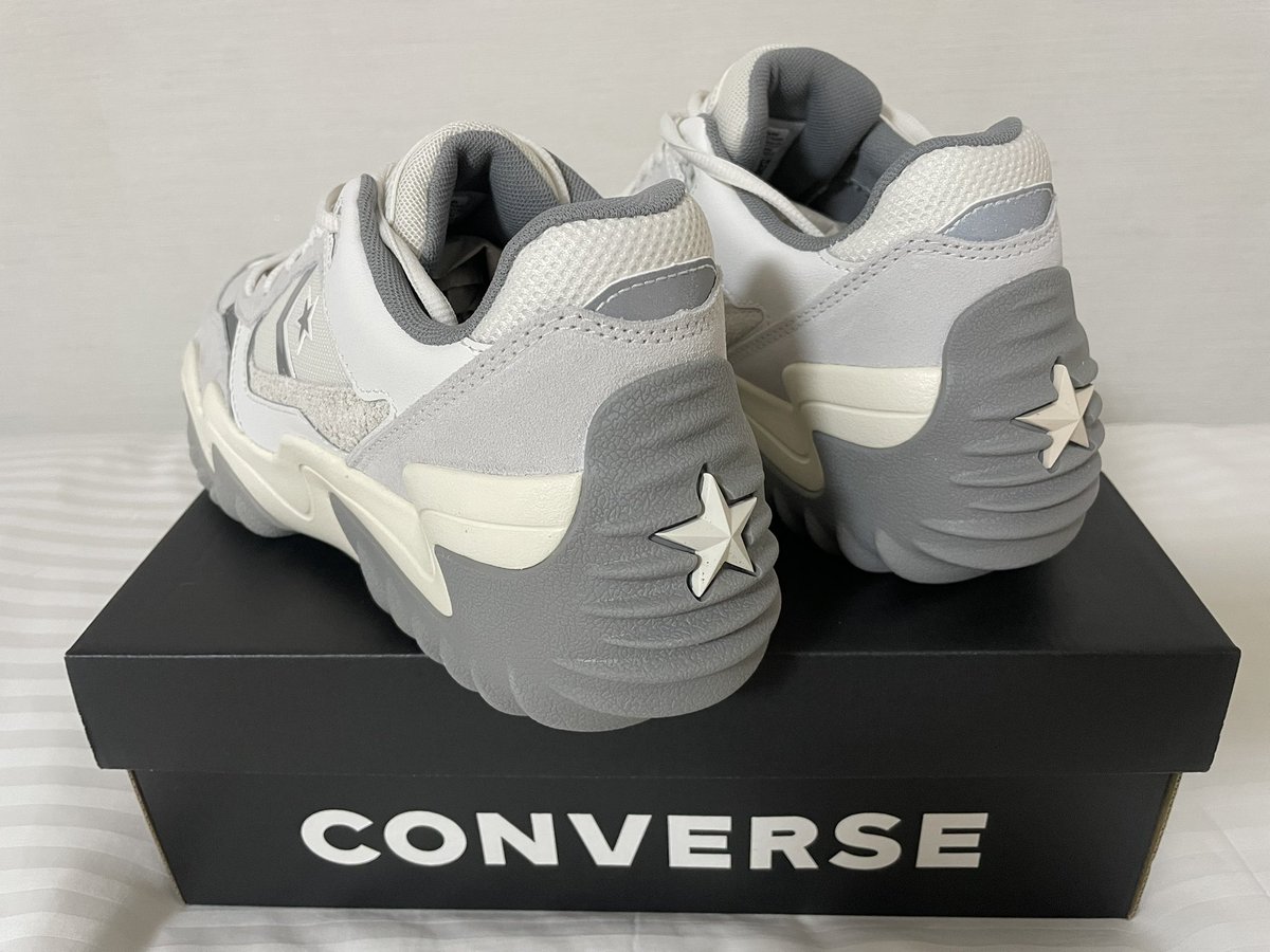 欲しかったCONVERSE WAVE MOTION シルバー買えました✨👟😍 サイズが
