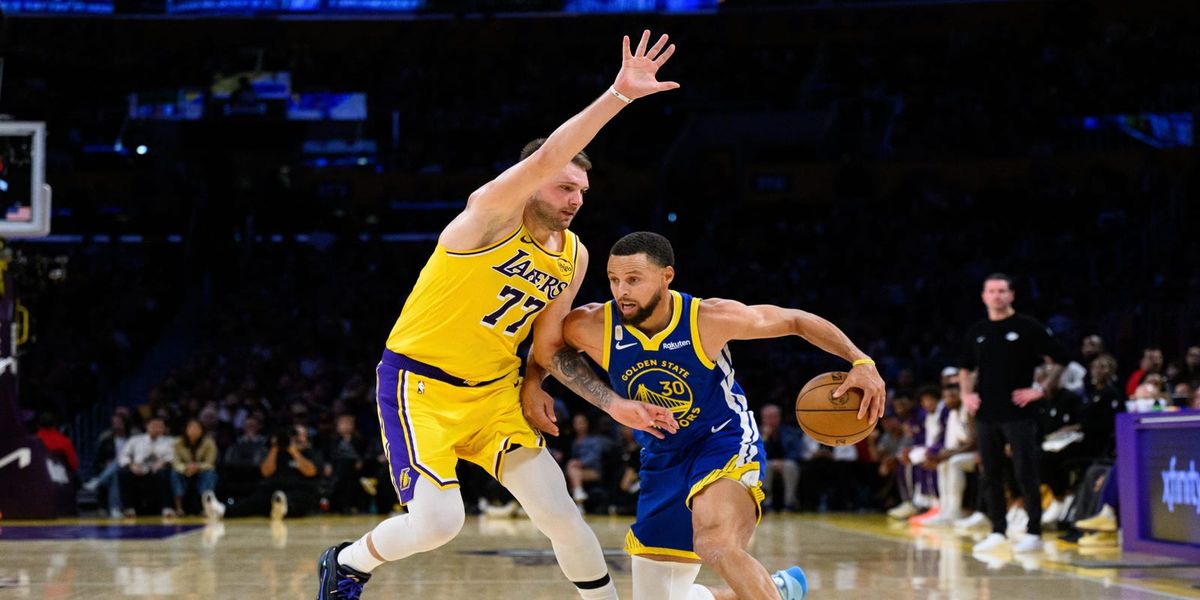 TheWarriorsWire's tweet photo. Warriors to open 2026-27 season against Luka Doncic, Lakers

📸 William Liang, IMAGN IMAGES via Reuters Connect https://t.co/d2XghxMs0r https://t.co/yhLkk7WXky