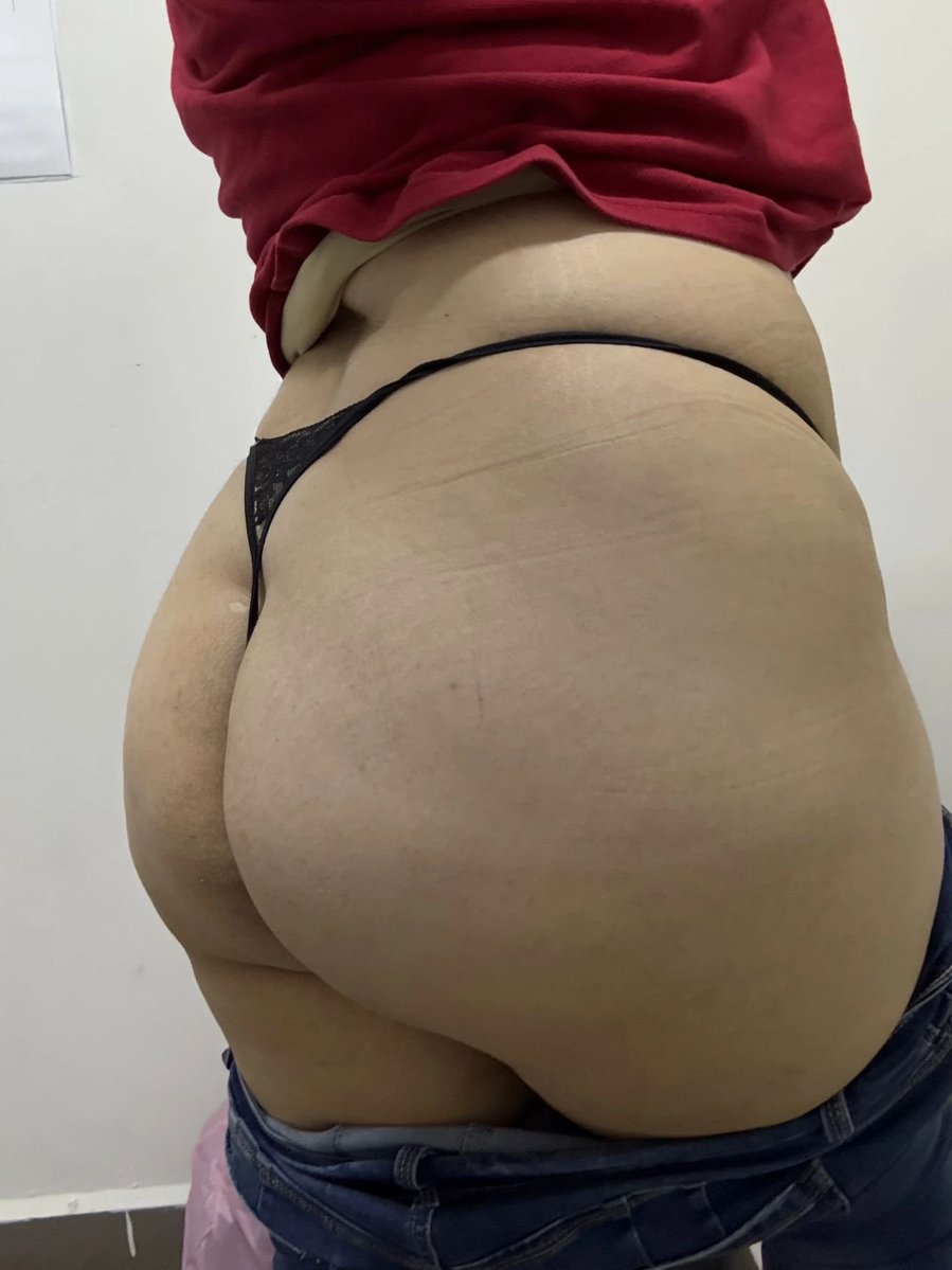ReinasDesnudas's tweet photo. Qlote 🍑, cuantos Sentones le aguantan? https://t.co/6rAQq1Ftzo