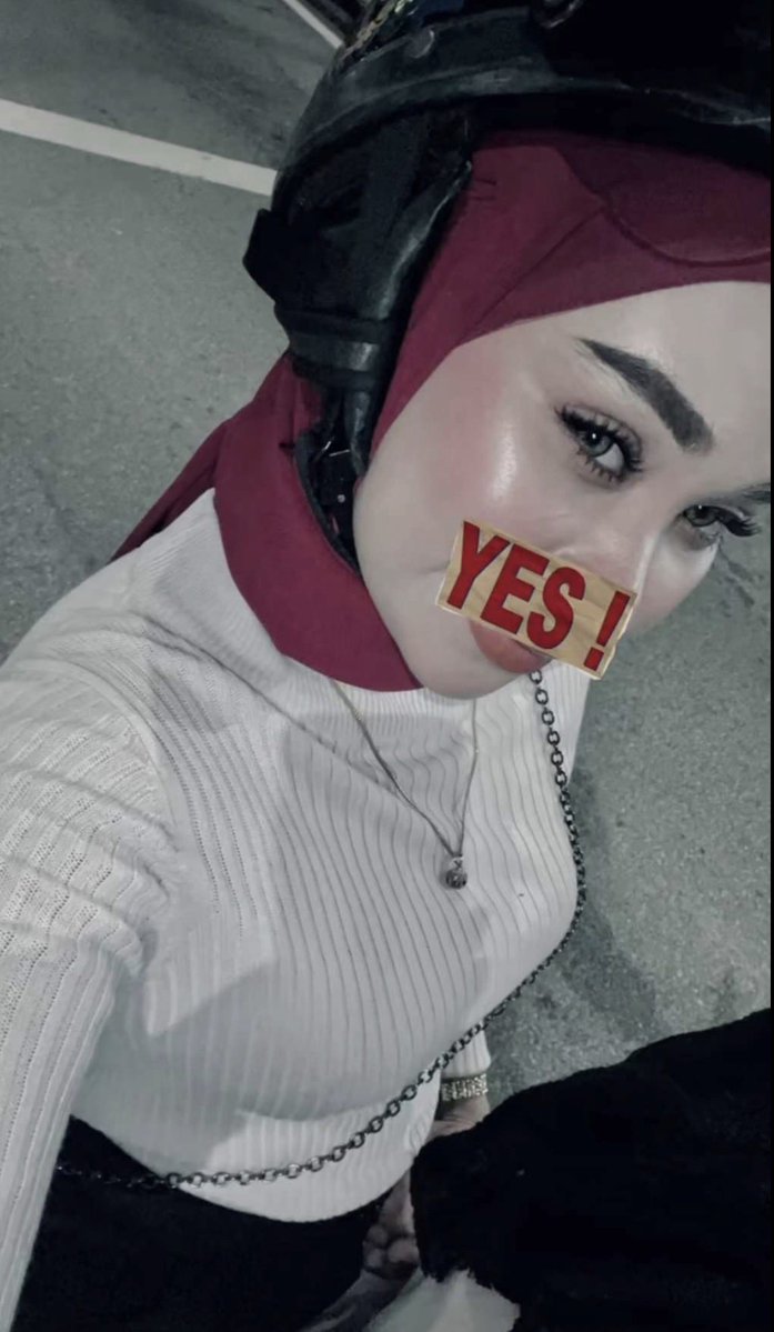 chaafqx's tweet photo. apa je yang menarik bila u tengok haa https://t.co/2A7UpiLfss
