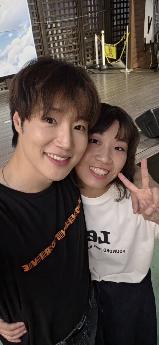 samsicRUI's tweet photo. @Mcreator_ 
ルイさーん❤
仙台ライブめっっちゃ楽しかった！！
最高の時間をありがとうー😆

ルイさんに会えてめっちゃ元気でたよ！
MIDNIGHTDRIVEの歌声 最高！
また仙台に遊びに来てくれたら嬉しい♡
いつでも待ってるよぉ〜😁笑

ルイさん だぁぁーいすき❤❤
いつ�� ありがとう♪♪ https://t.co/zsysQ26tXn