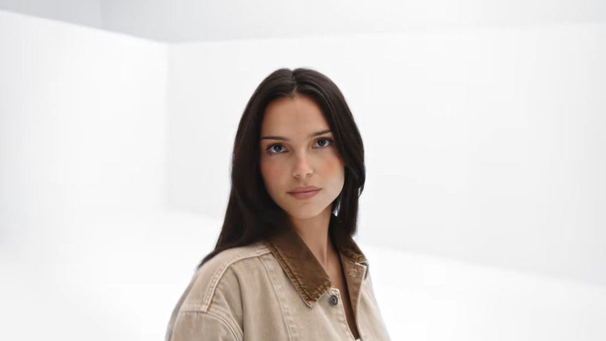 meepyinde's tweet photo. inde navarrette from gap's new ad🩵 https://t.co/xa5q99RPwz