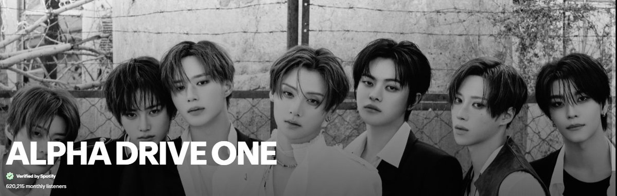 wishaoxnz's tweet photo. wait ald1 changed their spotify layout https://t.co/TmrjSlJgaB