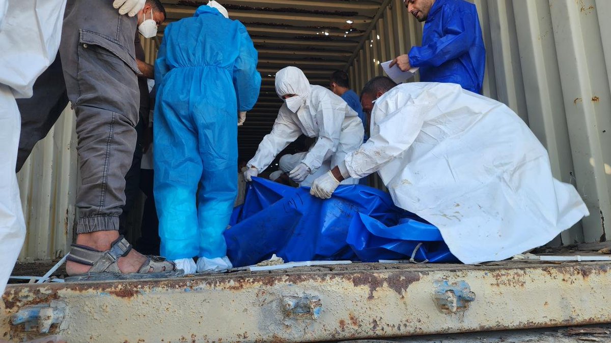 ConflictTR's tweet photo. İsrail 7 Ekim 2023’teki saldırılarda öldürülen 1700 Filistinlinin cansız bedenini ‘pazarlık kozu’ olarak saklıyor.

- Haaretz https://t.co/tJfaP24cBc