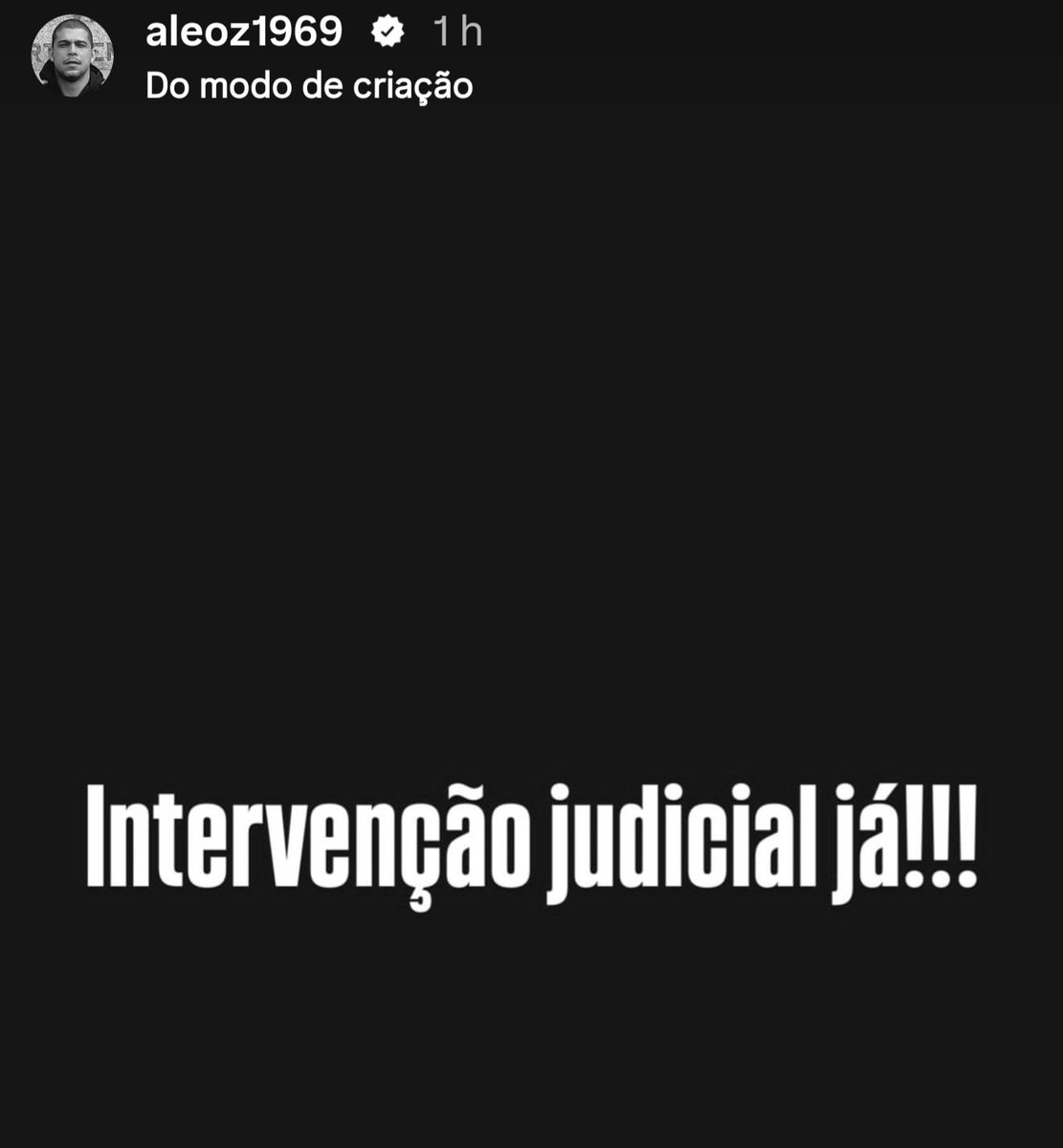 Vessoni's tweet photo. DUAS VOZES IMPORTANTES!

Dinei, ex-jogador e ídolo da torcida, e Alê, atual presidente do Gaviões, pedem intervenção judicial no Parque São Jorge.

Que todos os ex-presidentes e lideranças dos Gaviões possam tomar a mesma decisão e a maior torcida organizada do país venha junto nessa. Seria um apoio fundamental!

#Corinthians