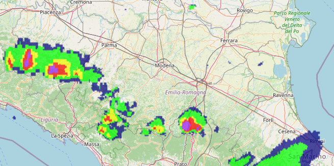 AllertaMeteoRER's tweet photo. ⚡️#InfoMeteoER #Temporali pressochè stazionari sul crinale delle province di #Bologna, #Parma e #Piacenza con associati rovesci e locali grandinate. ➡️https://t.co/t6dqSAt3GV https://t.co/MJ5RDtwwta