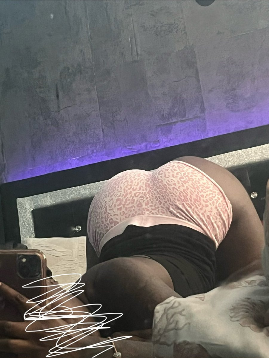 Jennyysecretacc's tweet photo. Head video up in my priv!!! https://t.co/ujIIG6vInr