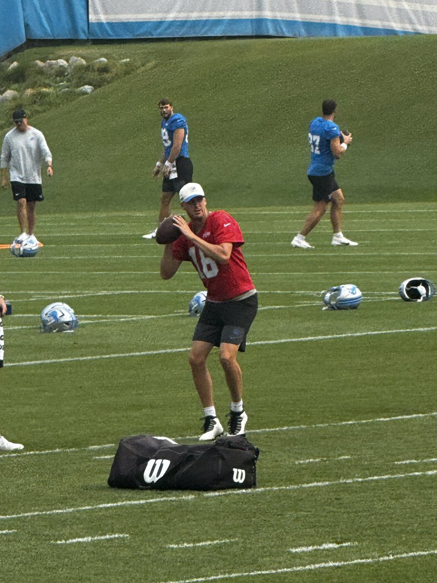 kayboo1284's tweet photo. QB1. #OnePride https://t.co/oFewkSzU2x