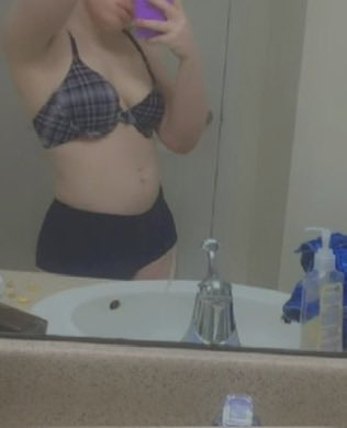 ghostbabiroz's tweet photo. Wannna guess my bra size ?!? 🙃

#clt #nsfwtwtًً #teenpvssy #cltfreaks #cltmeetups #704freaks https://t.co/KNPikNVNjW