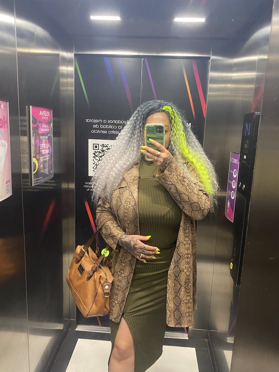 Linndermant8's tweet photo. Me extrañaron? 
Sígueme y no me pierdas de nuevo 
Tu amiga Marly 💚💚

https://t.co/e4XOiTme2R https://t.co/Q6pph0FpLm